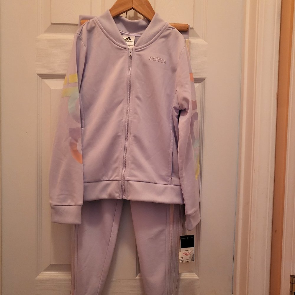Addidas sweatsuit (with tags) Size 10/12